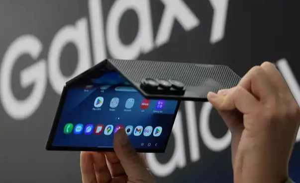 Samsung Galaxy Z Trifold